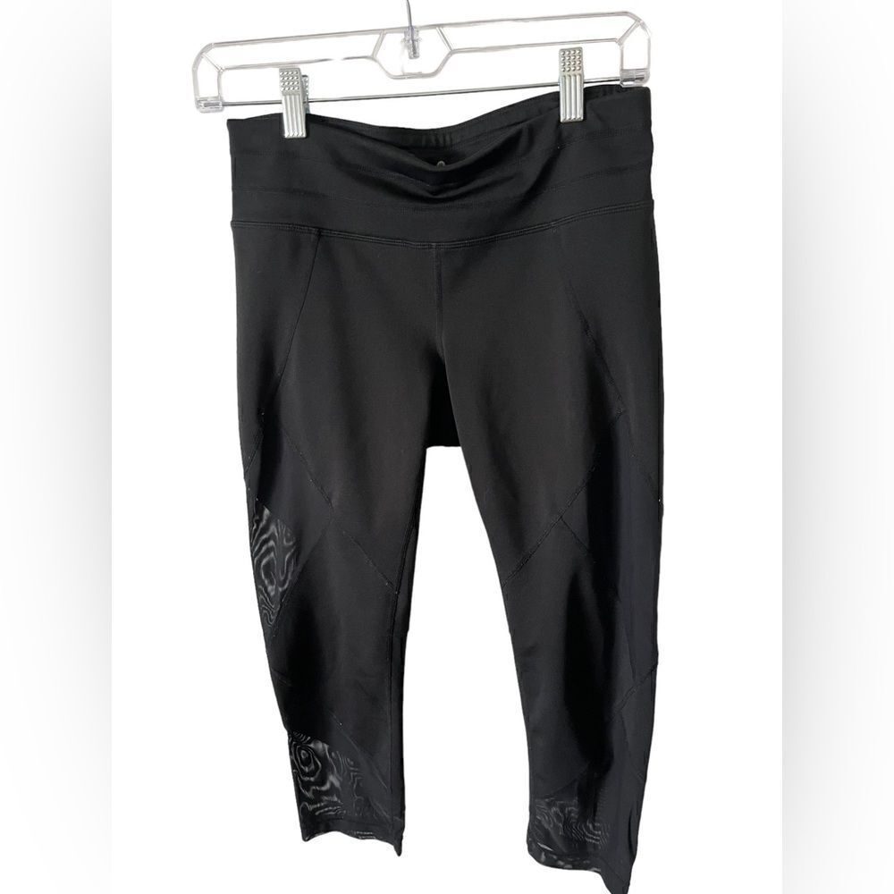 Athleta Mesh Sonar Crop Leggings